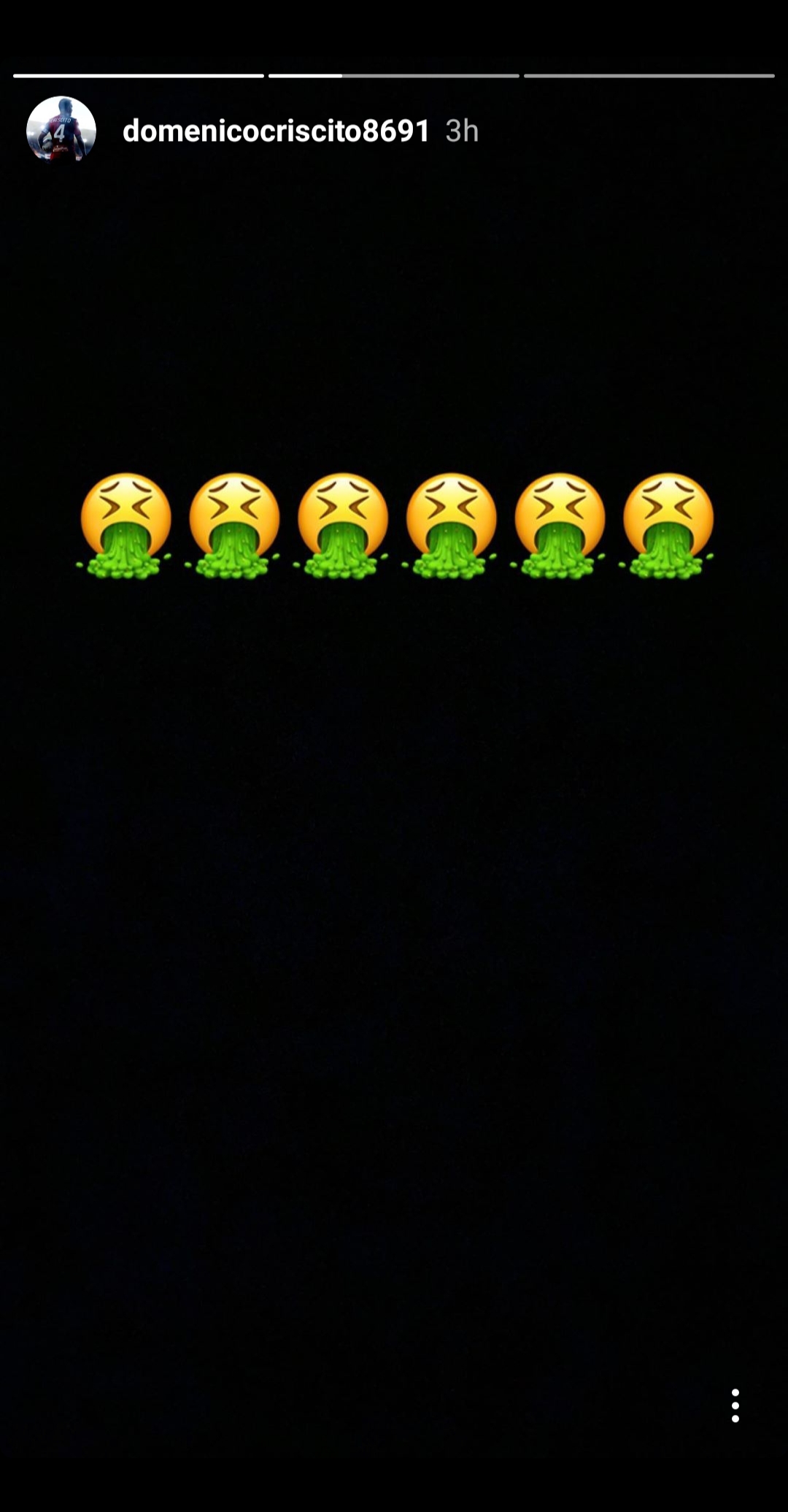 Criscito scrive: "Che mondo di merda". Ce l'ha con il Genoa che ha accettato l'offerta della Fiorentina?