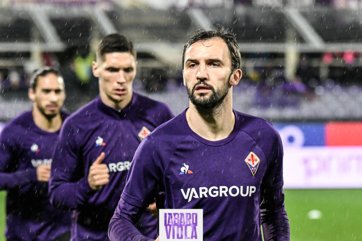Gara al tritolo: rosso anche per Badelj ristabilita la parità numerica - Firenze, stadio Artemio Franchi, 20.12.2019, Fiorentina-Roma, Foto Fiorenzo Sernacchioli. Copyright Labaroviola.com