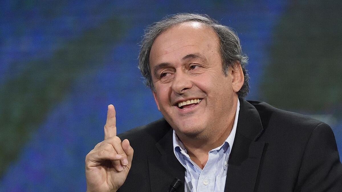 Platini contro il Var: "Il calcio non può essere arbitrato dal video, la televisione falsa alcuni episodi" - 