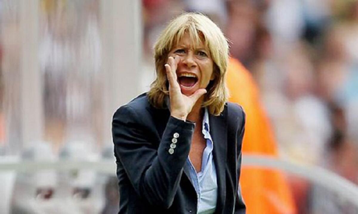 Morace: "Le donne devono stare in cucina? Mentalità da ignoranti, ci metto dentro anche Zeman" - 