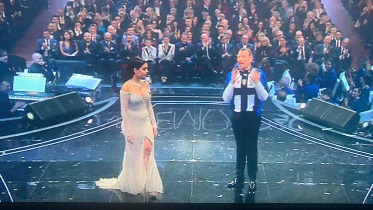 (VIDEO) Amadues è vestito con la maglia della Juve, Masini scuote la testa e gli dà di pazzo - 