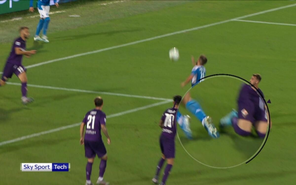 Alvino: "Paghiamo ancora per il rigore regalato a Mertens contro i viola. Gli errori arbitrali indirizzano la gara" - 