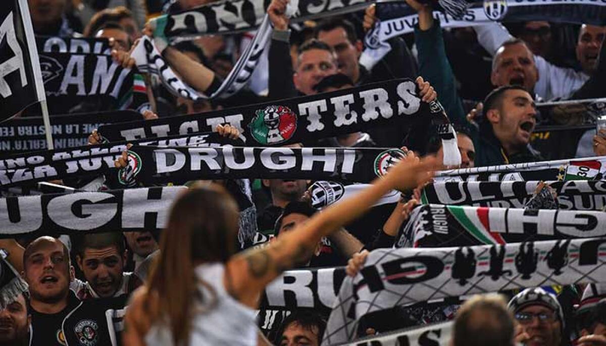 Si portano il pallone a casa ma adesso indagati. È successo allo Juventus Stadium, sei tifosi bianconeri nei guai - 