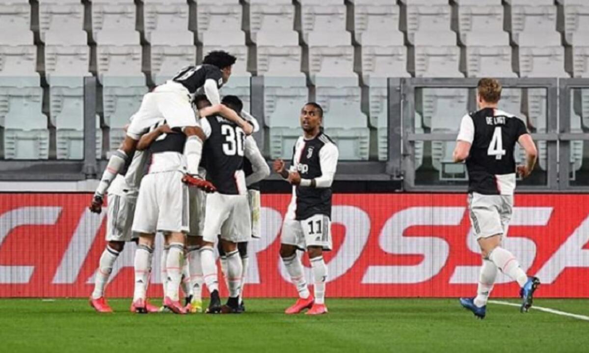 (VIDEO) Paci: "Dicono di stare a un metro di distanza, ma loro possono tutto. E' una presa di c***" - 