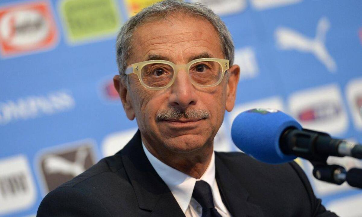 Castellacci: "Ho forti dubbi che il 4 aprile si possano riprendere gli allenamenti ed il 3 maggio la Serie A" - 