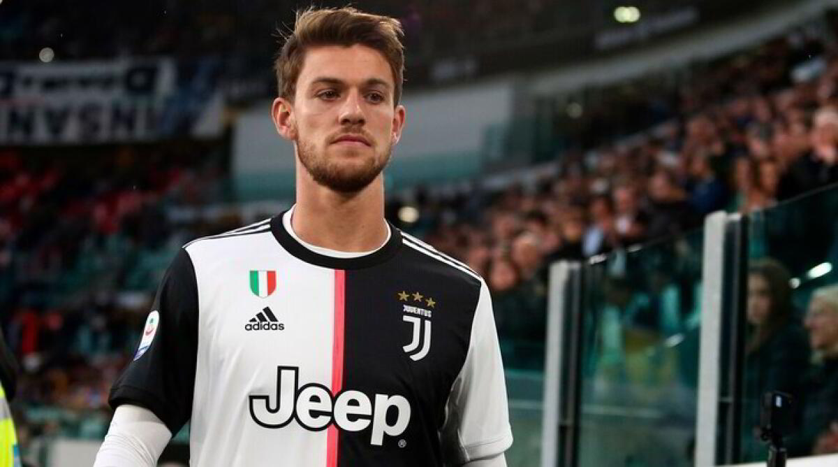 Rugani positivo al Coronavirus, tutta la Juventus in quarantena. Probabile esclusione dalla Champions League? - 