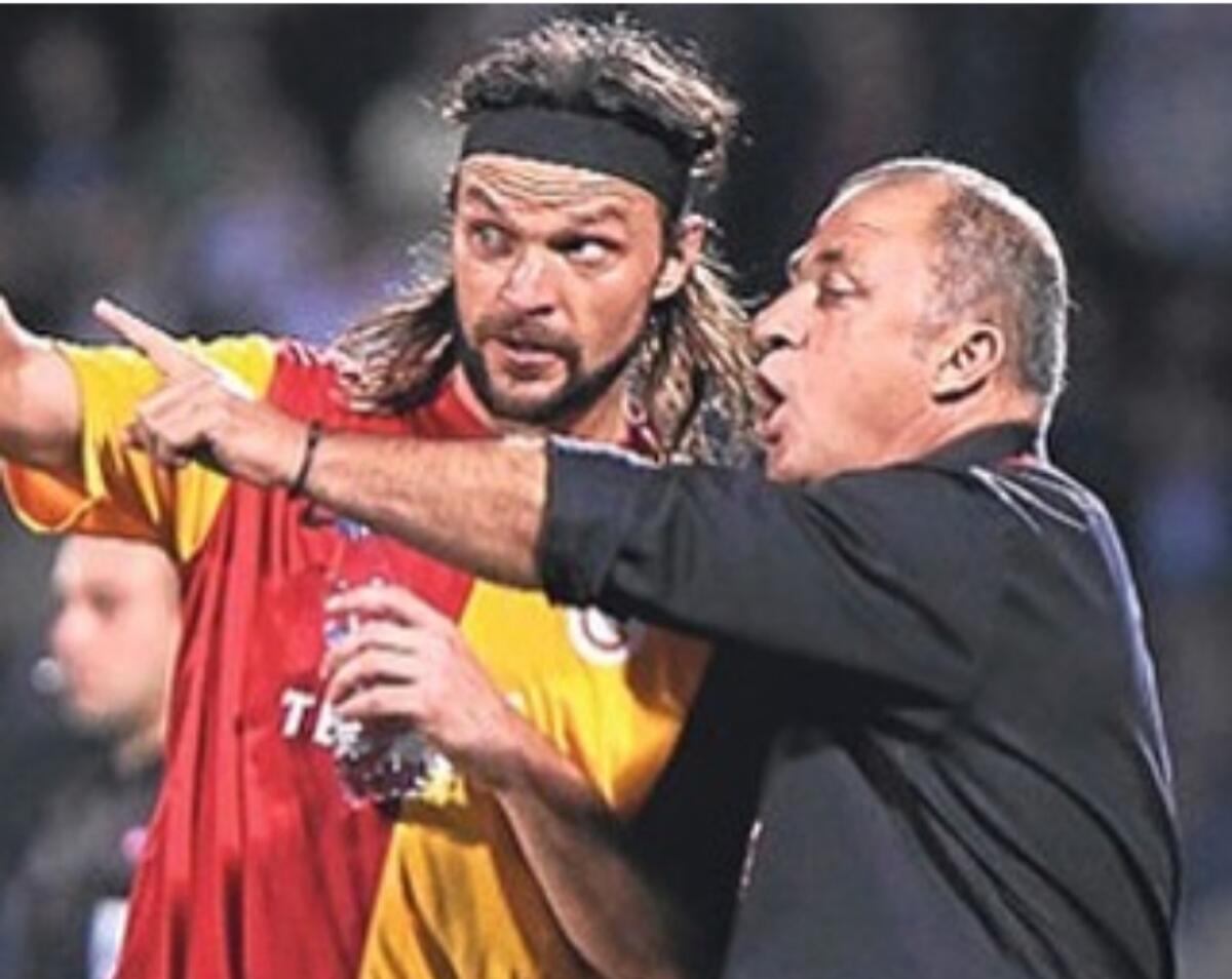 FOTO "Imperatore, vincerai anche questa guerra" Ujfalusi sostiene Terim contro il Coronavirus - 