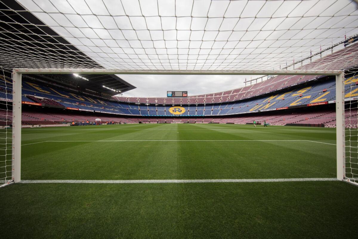 Champions: il 18 Marzo Barcellona-Napoli sarà giocata a porte chiuse per l'emergenza Covid-19 - 