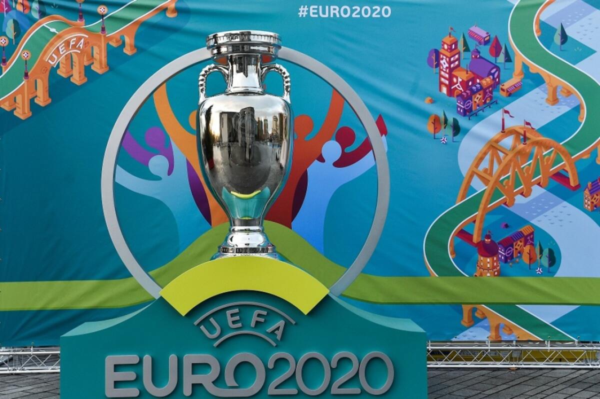Dalla Francia: l'UEFA annuncerà che l'Europeo sarà spostato nel 2021. Le competizioni poi saranno sospese - 