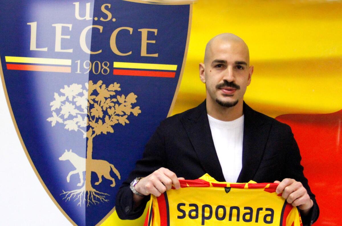 Pres. Lecce: "Se Saponara resterà con noi? Abbiamo già un accordo verbale con la Fiorentina" - 