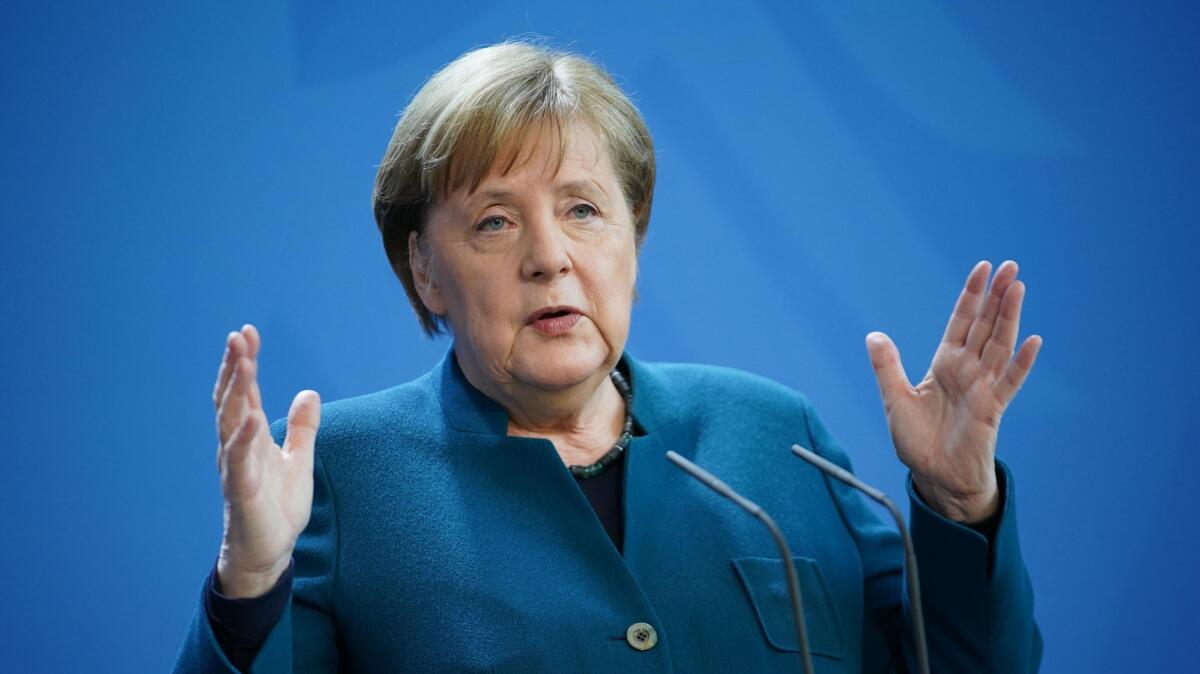 La Merkel annuncia: "La Bundesliga può ripartire dalla seconda metà di maggio". Adesso la palla passa alle società - 