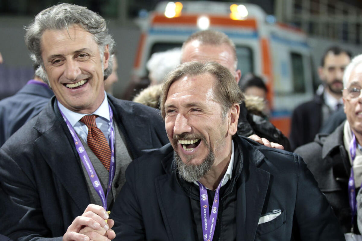 Nappi: "La finale contro la Juventus fu pilotata. Il gol di Casiraghi lo avrebbero annullato in ogni stadio d'Italia" - FLORENCE, ITALY - FEBRUARY 27: Alberto Di Chiara and Marco Nappi (R) former players ACF Fiorentina during the Serie A match between ACF Fiorentina and FC Torino at Stadio Artemio Franchi on February 27, 2017 in Florence, Italy.  (Photo by Gabriele Ma