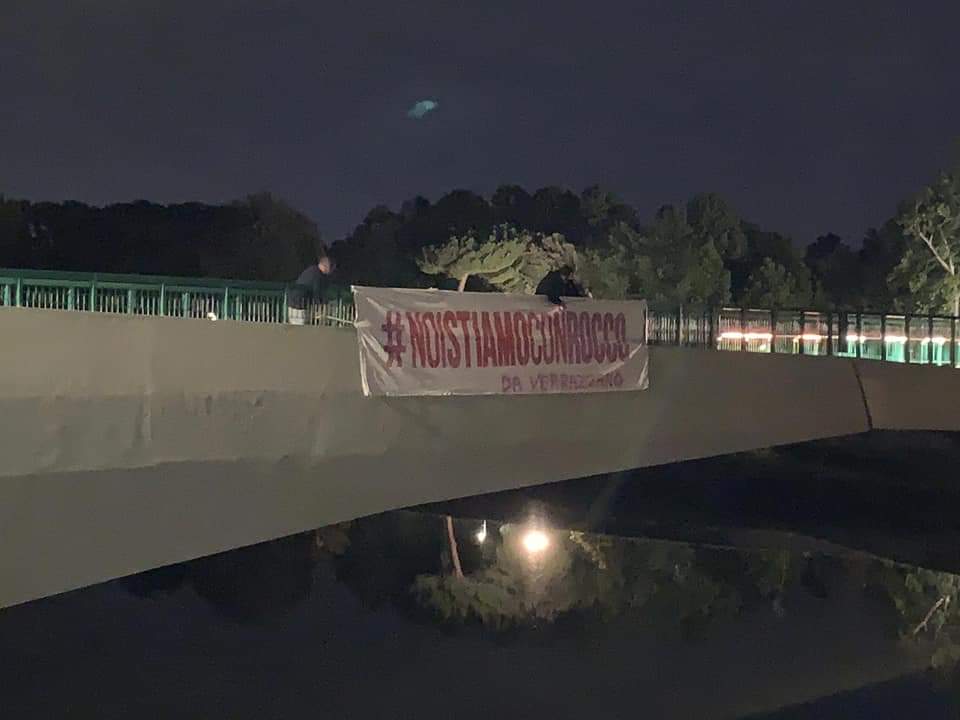 Tutta Firenze piena di striscioni "Noi Stiamo con Rocco". Ecco le foto degli striscioni in tutta la città