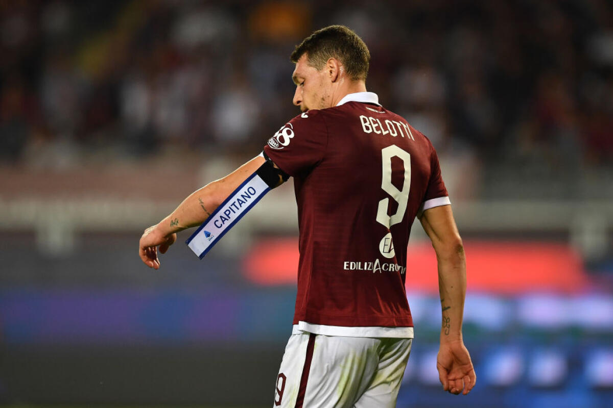 La nonna di Belotti confessa la trattativa con la Fiorentina, ma Cairo smentisce: "Nulla di vero" - TURIN, ITALY - SEPTEMBER 16:  Andrea Belotti of Torino FC looks dejected  during the Serie A match between Torino FC and US Lecce at Stadio Olimpico di Torino on September 16, 2019 in Turin, Italy.  (Photo by Valerio Pennicino/Getty Images)