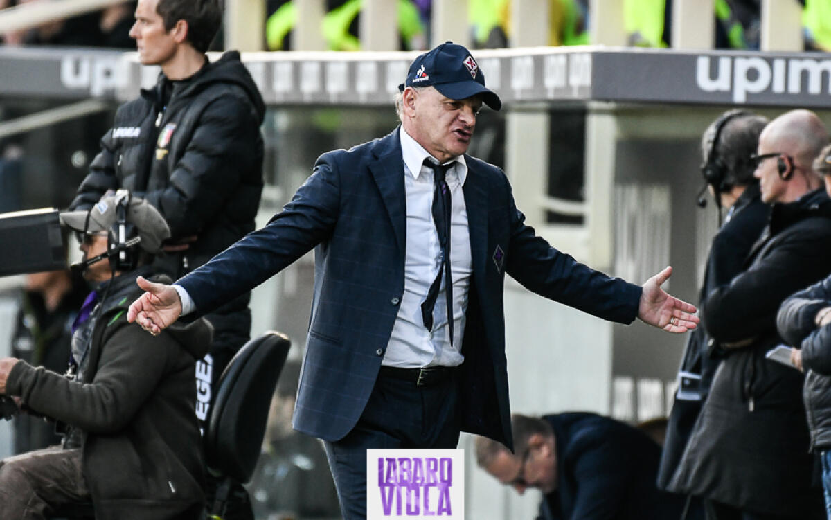 Caceres prende al 69' il secondo giallo e viene espulso. La Fiorentina resta in dieci. Espulso anche Iachini - Firenze, stadio Artemio Franchi, 08.02.2020, Fiorentina-Atalanta, Foto Fiorenzo Sernacchioli. Copyright Labaroviola.com
