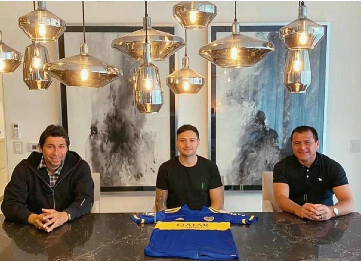Ufficiale: Zarate rinnova con il Boca Juniors per un anno - 