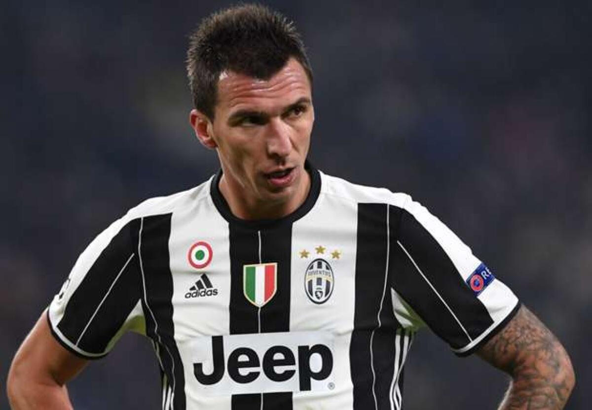 Di Marzio, la Fiorentina pensa a Mandzukic per risolvere il problema dei gol - 