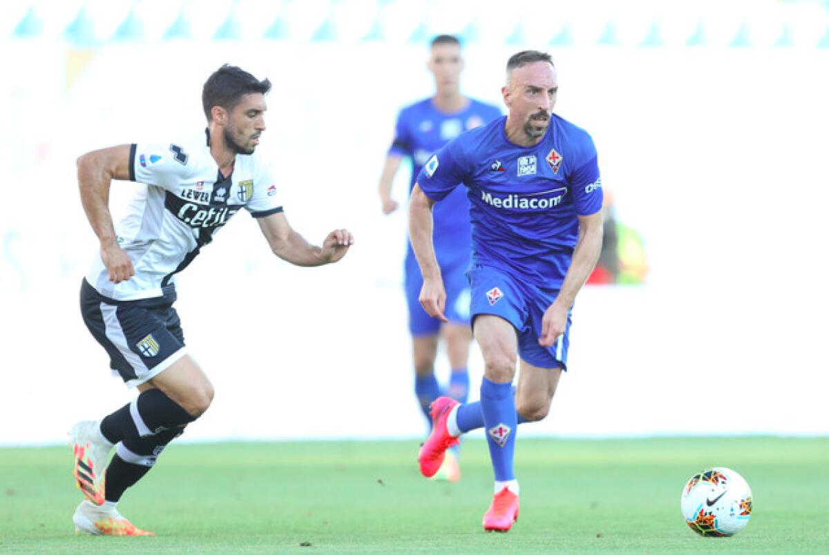 IACHINI RITROVA LA "SUA" FIORENTINA E ALLONTANA DDR. IL COMUNICATO DI ROCCO HA FUNZIONATO. PSICOSI DEL GOL: MANDZUKIC NON PUO' ARRIVARE. RIBERY PICCHIATO DAGLI AVVERSARI ED IGNORATO DAGLI ARBITRI. L'EDITORIALE DI STEFANO BORGI. - 