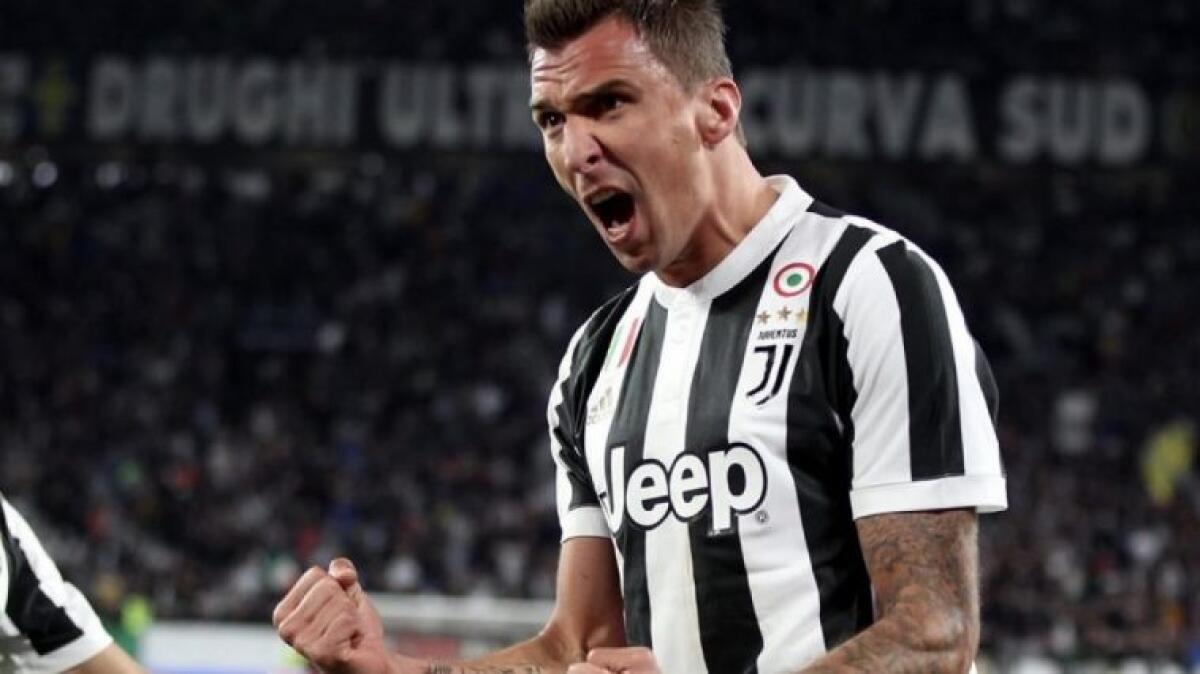 Nazione, Mandzukic è nel mirino della Fiorentina: folta concorrenza, il croato aspetta una chiamata - 