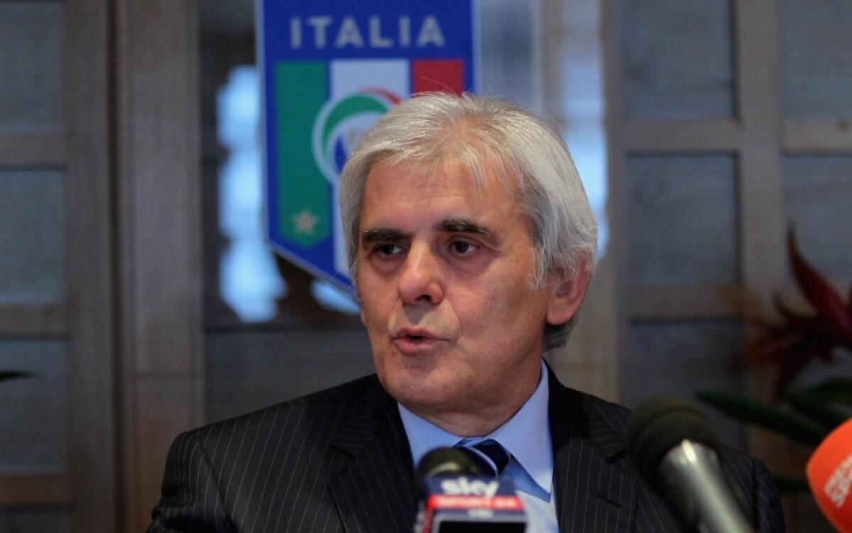 Nicchi: "Tutti questi falli di mano? A Gasperini dico che l'Italia..." - ROME, ITALY - JULY 01:  AIA President Marcello Nicchi attends the AIA Italy Referee Association press conference on July 1, 2016 in Rome, Italy.  (Photo by Paolo Bruno/Getty Images)