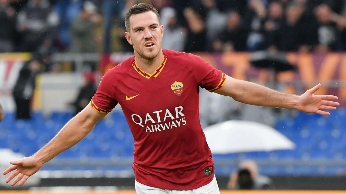 Al 43' fallo di Lirola su Bruno Peres, per Chiffi è rigore. Va del dischetto Veretout e fa 1-0 Roma - 