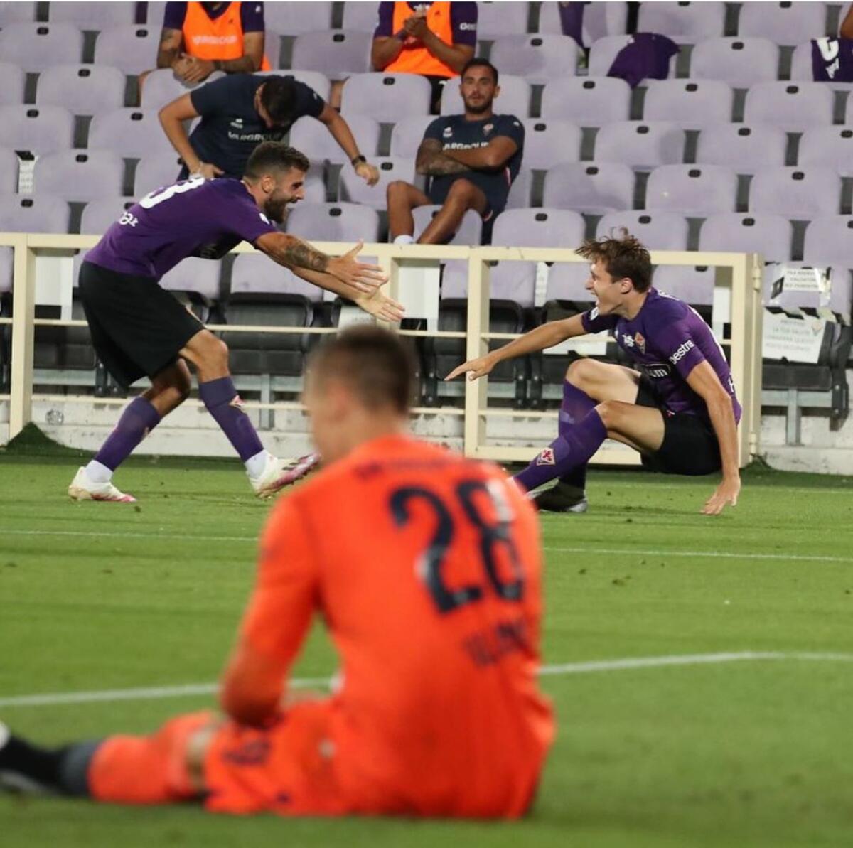 Fiorentina-Bologna 4-0, tripletta di Chiesa che diventa il capocannoniere - 