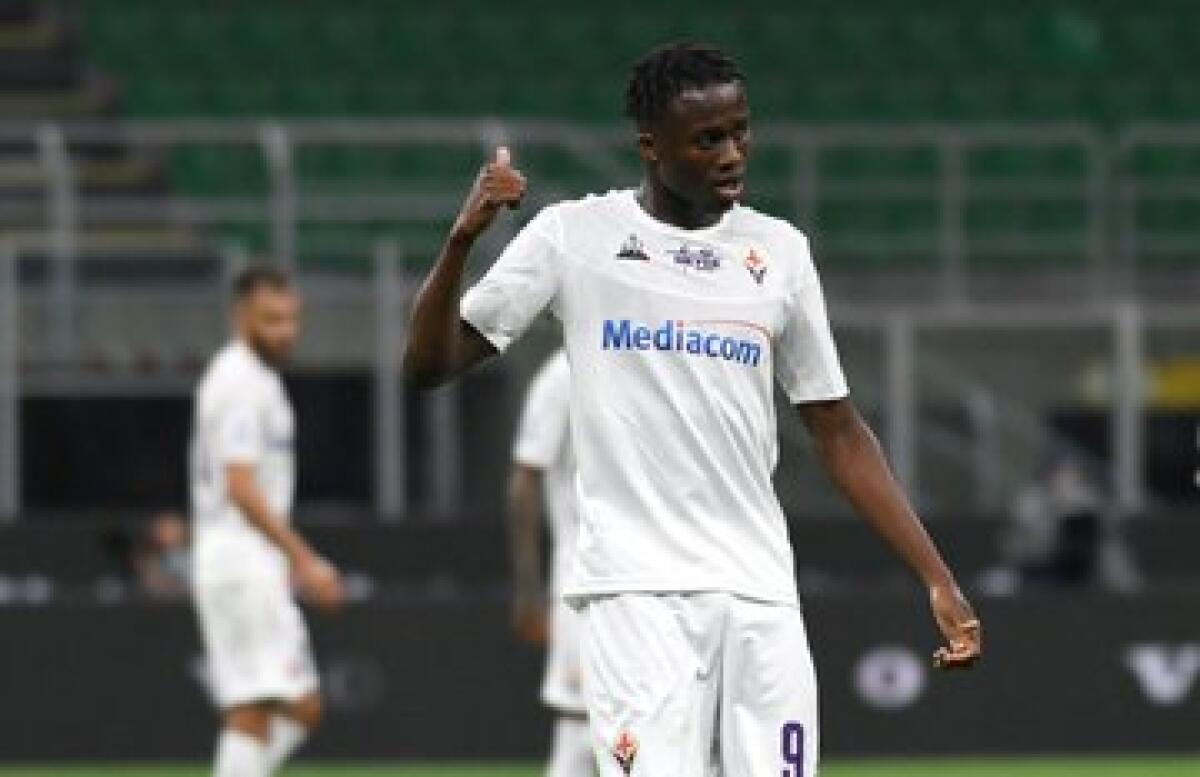 Doppio cambio per la Fiorentina, escono Cutrone e Venuti. Dentro Lirola e Kouame - 