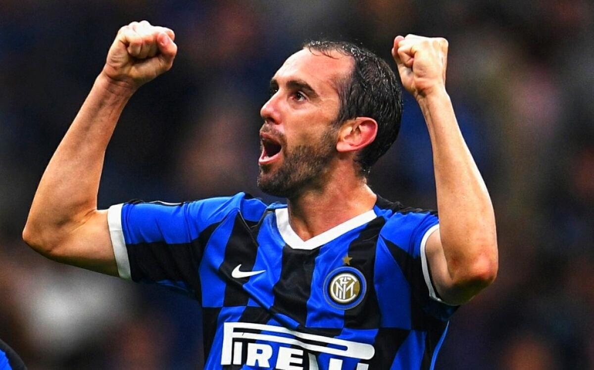 Da Milano, la Fiorentina vuole Godin, chiesto il difensore all'Inter. La risposta... - 