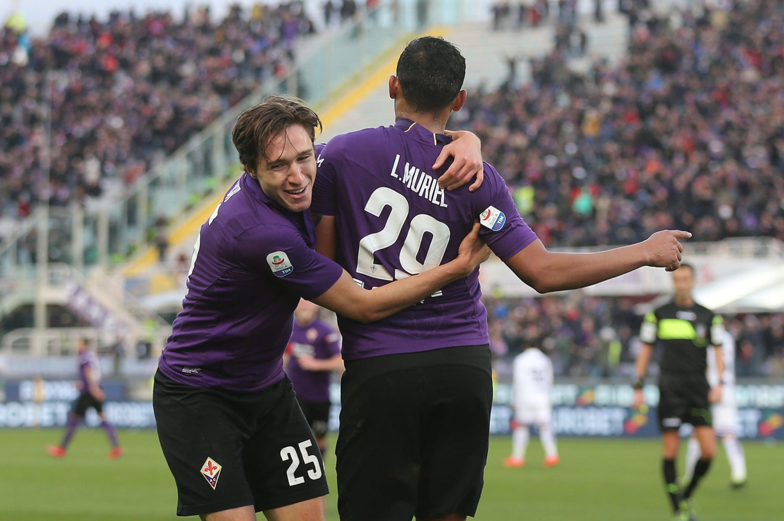 FLORENCE, ITALY - JANUARY 20: Luis Muriel of ACF Fiorentina celebrates after scoring a goal during the Serie A match between ACF Fiorentina and UC Sampdoria at Stadio Artemio Franchi on January 20, 2019 in Florence, Italy. (Photo by Gabriele Maltinti/Gett