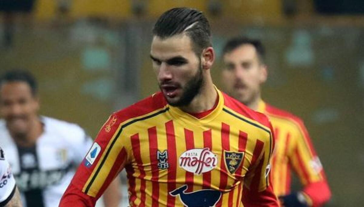 Calciatore positivo al Covid-19 anche in Serie B, si tratta di Tachtsidis del Lecce, è in isolamento - 