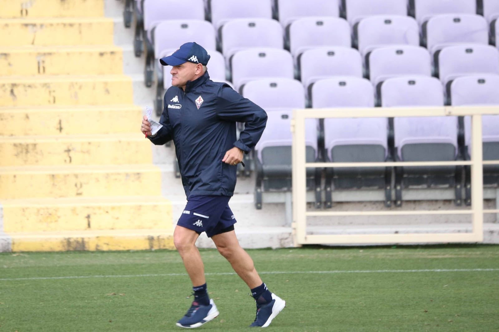 Le foto del primo allenamento della Fiorentina, nuova divisa firmata da Kappa