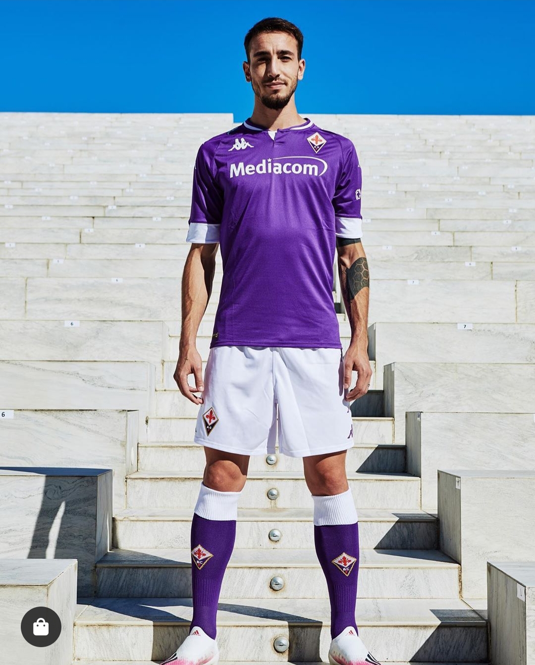 Castrovilli e Ribery posano con la nuova maglia della Fiorentina