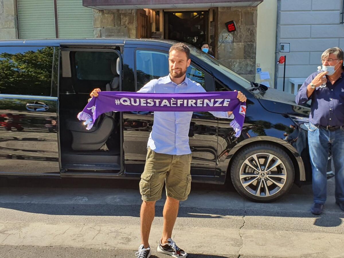 Bonaventura è a Firenze, visite mediche e firma sul contratto. Le immagini - 