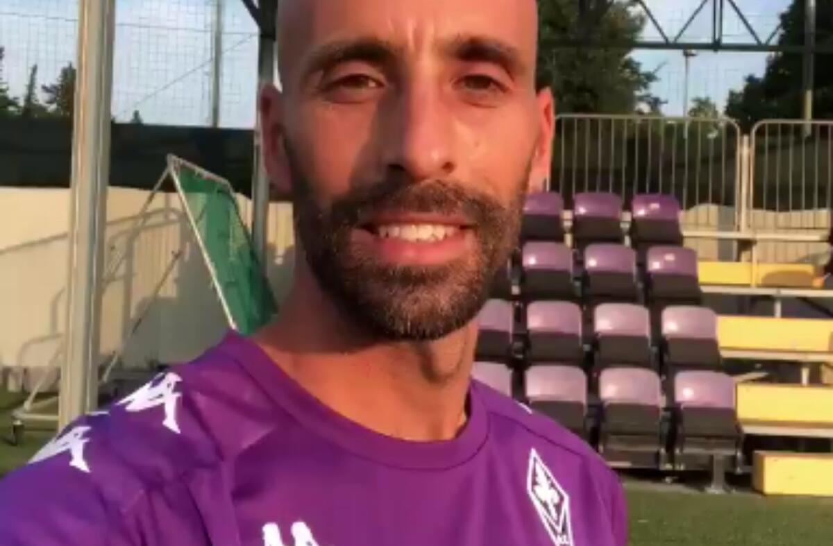 Video, Borja Valero saluta i tifosi viola dai Campini: "Sono tornato a casa" - 