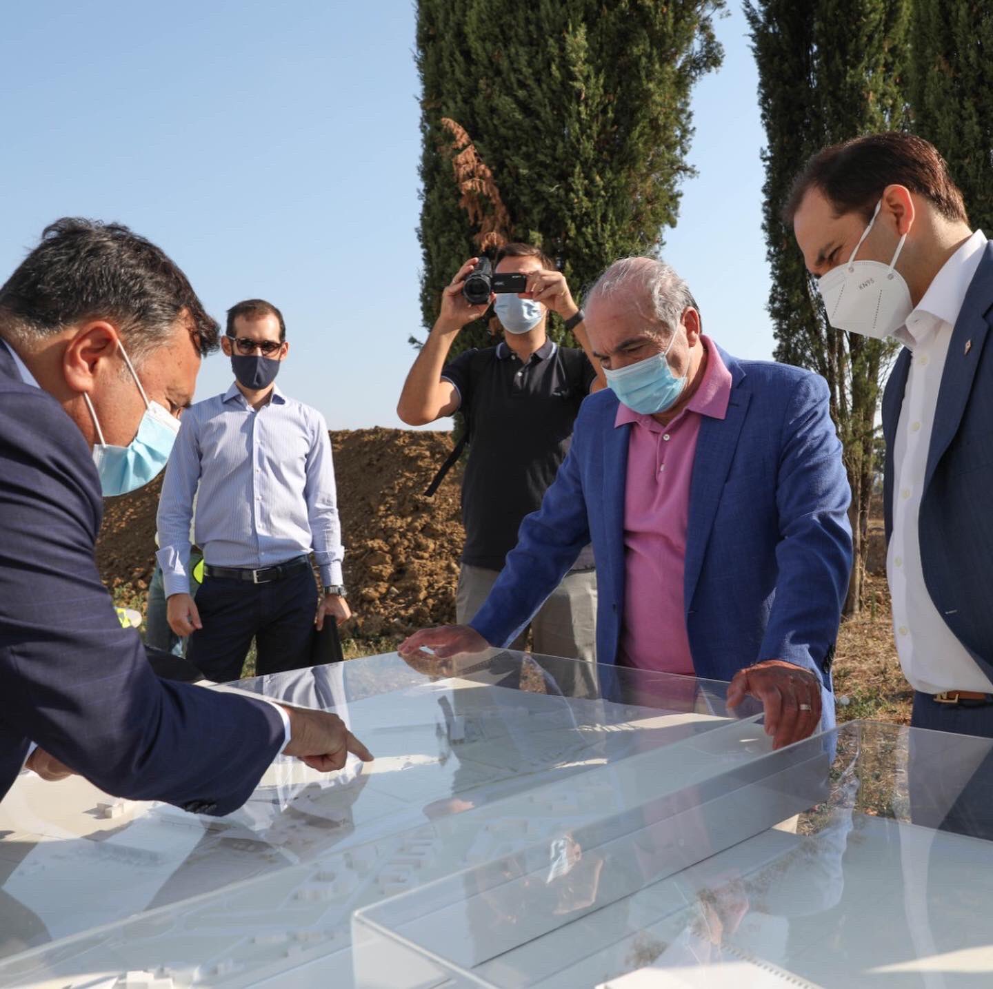 Commisso studia con Joe Barone il progetto viola