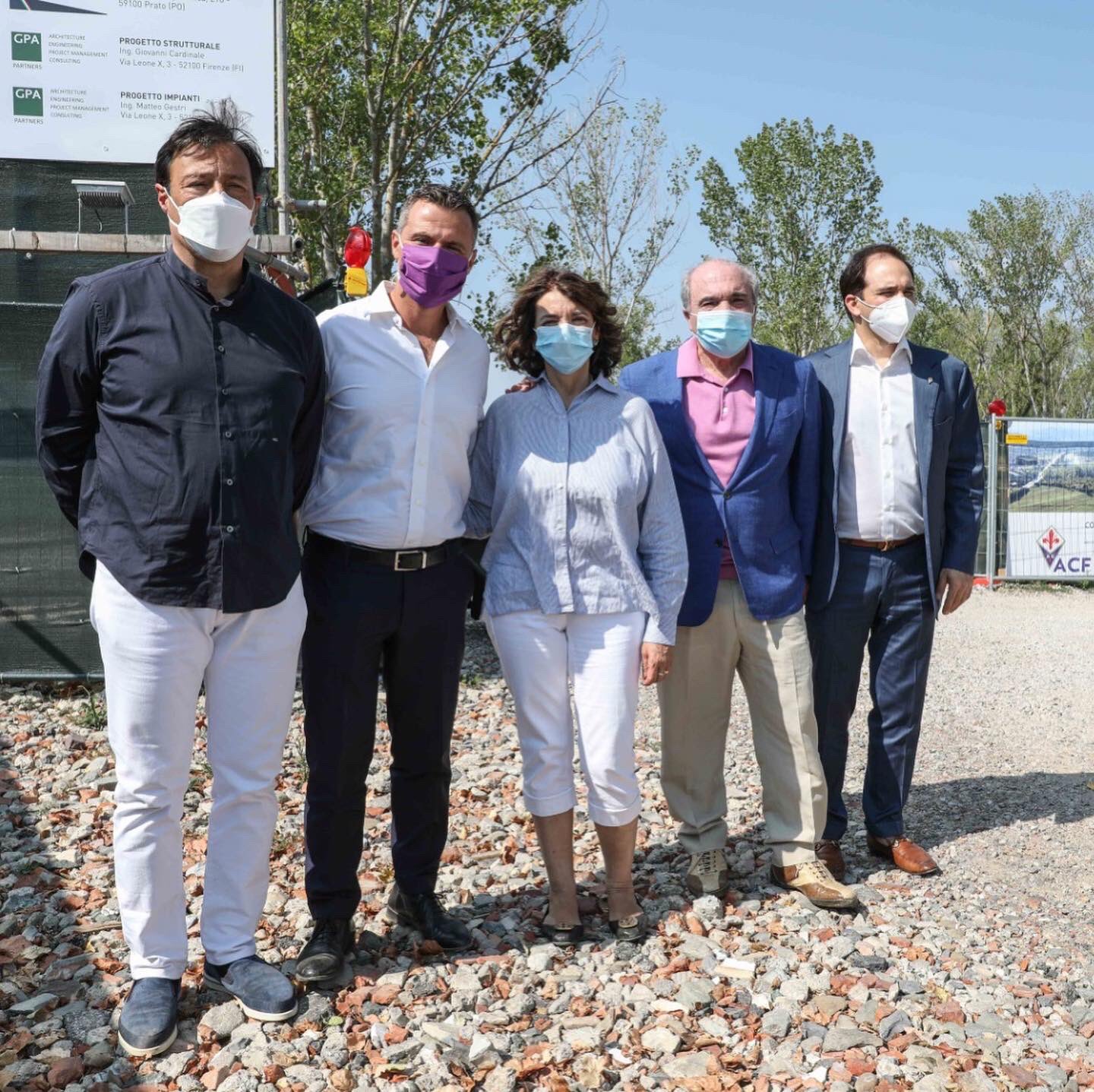 Rocco Commisso con il figlio Joseph e la moglie, il sindaco di Bagno a Ripoli Casini e l'architetto Casamonti