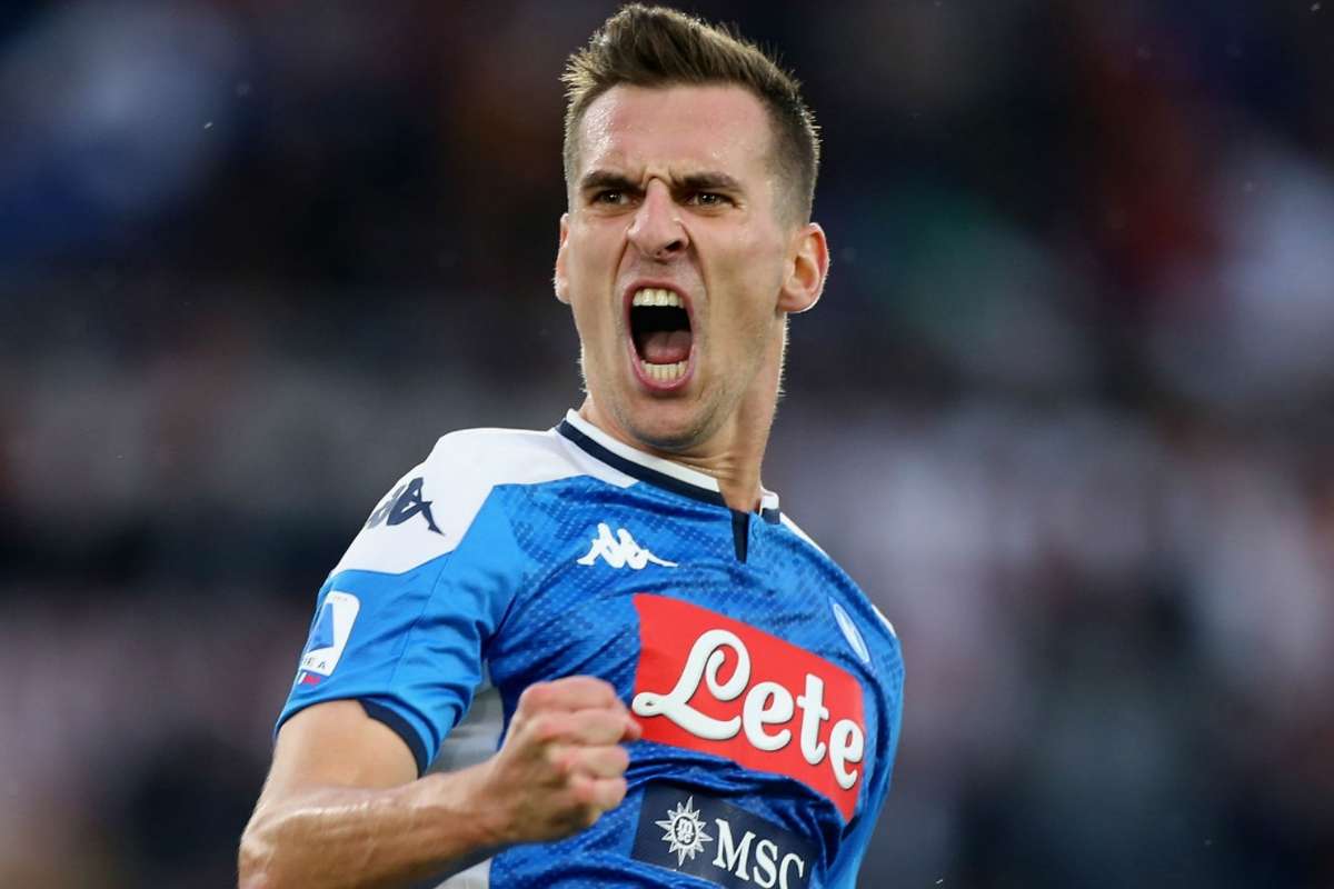 Milik ha il contratto in scadenza fra 10 mesi con il Napoli ed é sul mercato, scaricato ormai da tutto l'ambiente azzurro