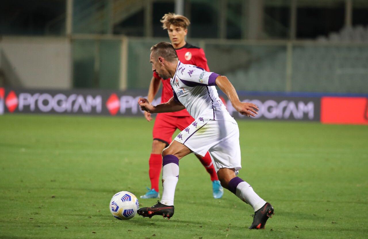 Franck Ribery in azione nell'amichevole con la Lucchese