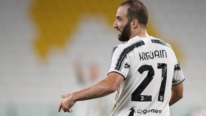 Fratello Higuain: "Futuro? Sicuramente Gonzalo non giocherà più in Italia. Contro la Fiorentina..."
