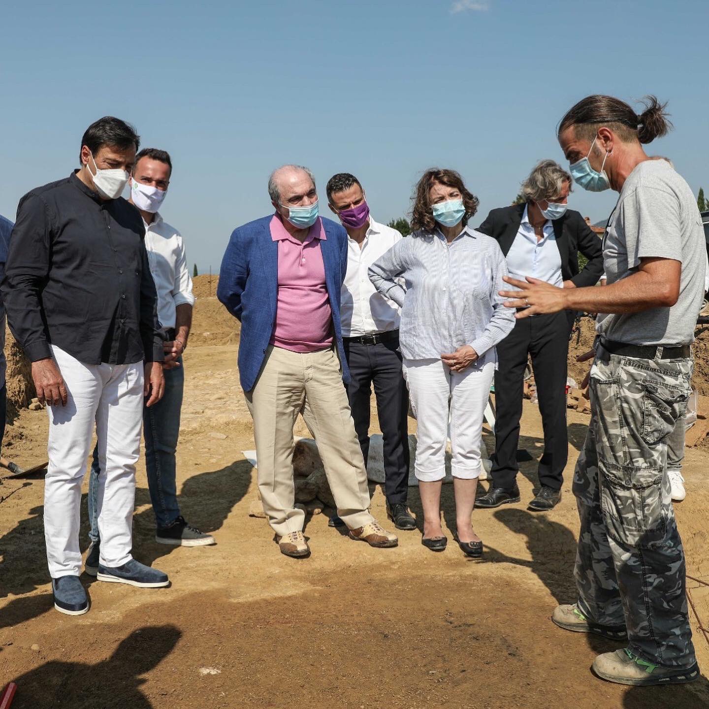 Commisso, con la moglie e l'architetto Casamonti sui terreni dove sorgerà il nuovo centro sportivo della Fiorentina