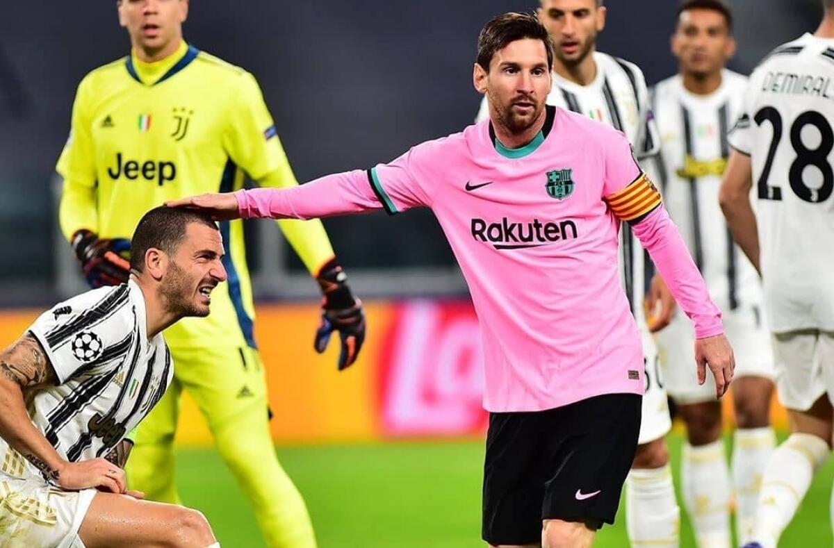 Messi illumina lo Stadium, il Barcellona umilia la Juventus. Disastro Bernardeschi, il racconto della partita - 