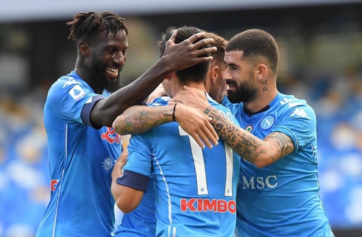 Il Napoli umilia l'Atalanta, quattro gol in un tempo. Alla fine finisce 4-1. Il racconto - 