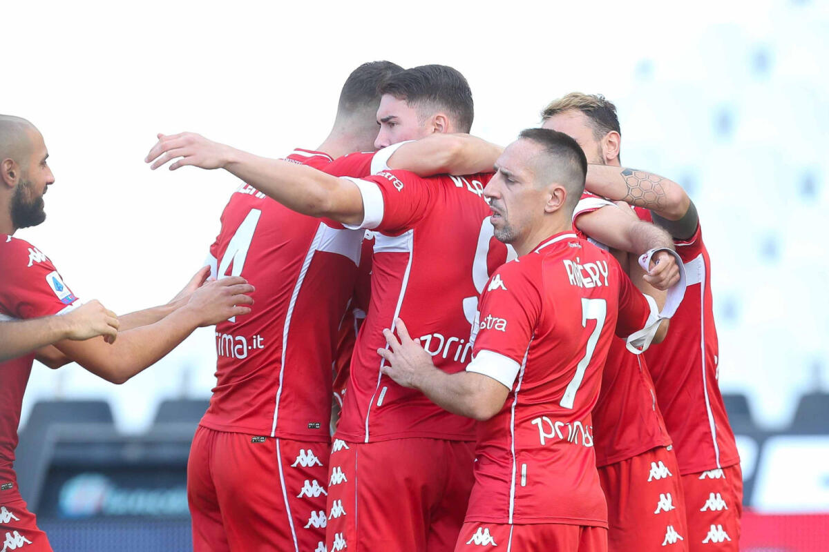 Tuttosport, Fiorentina nella "bolla": la ASL ha autorizzato gli spostamenti centro sportivo-hotel - 