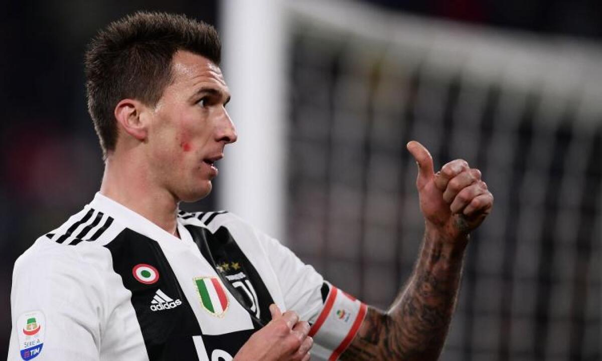 Gazzetta, Mandzukic ha rifiutato la Fiorentina: l'ex Juventus tentato da proposte migliori - 