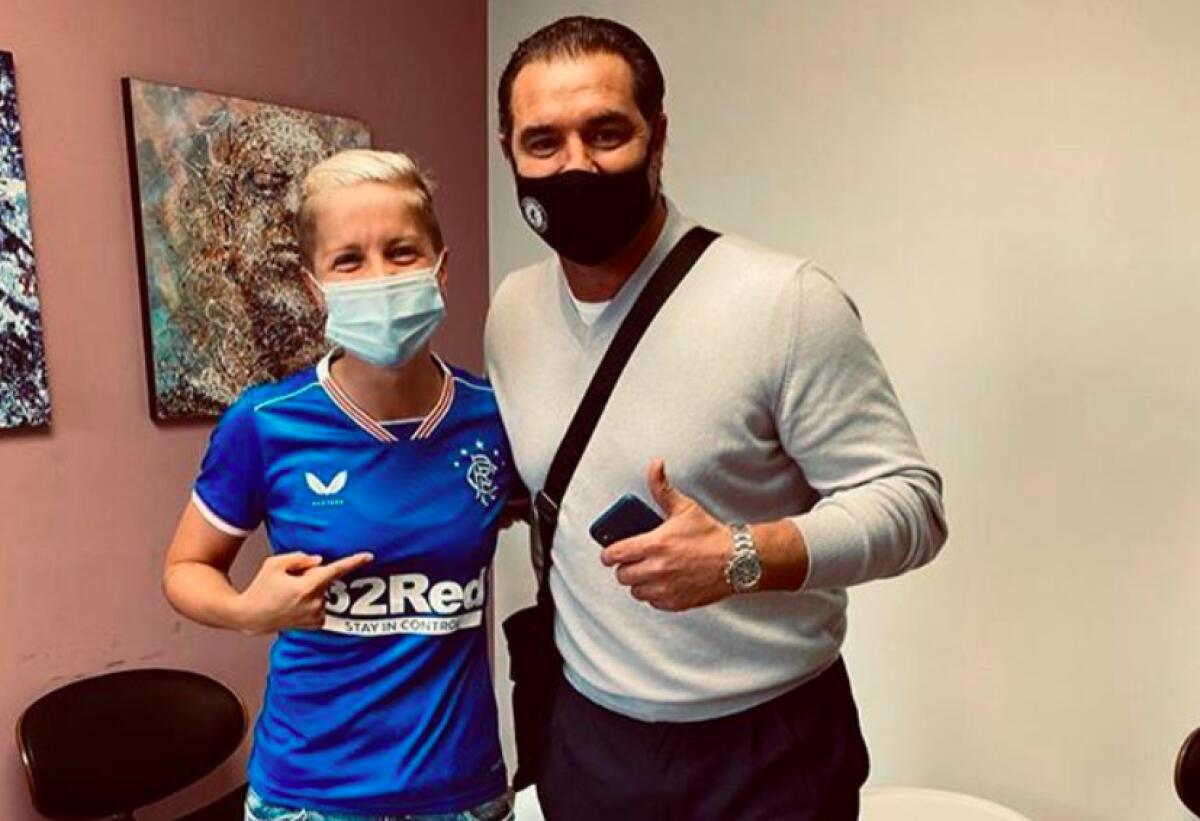 Clelland incontra Amoruso: "Che onore, è stato il mio idolo. Ricordo ancora quel triplete..." - 