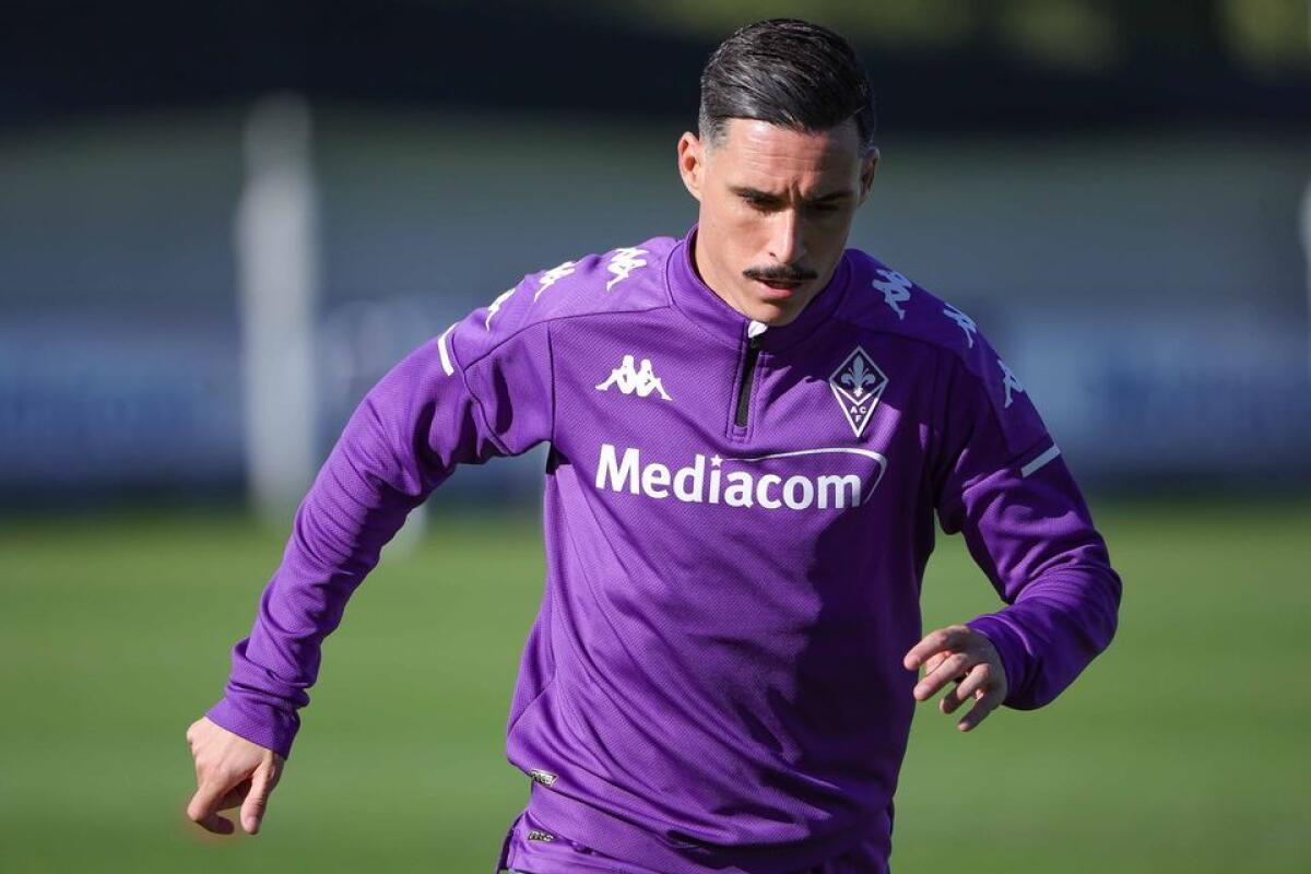 Dai campini, Callejon e Vlahovic in panchina. 3-5-2, Lirola al posto di Chiesa e Amrabat ancora regista - Foto di proprietà di ACF Fiorentina. Riproduzione vietata ©