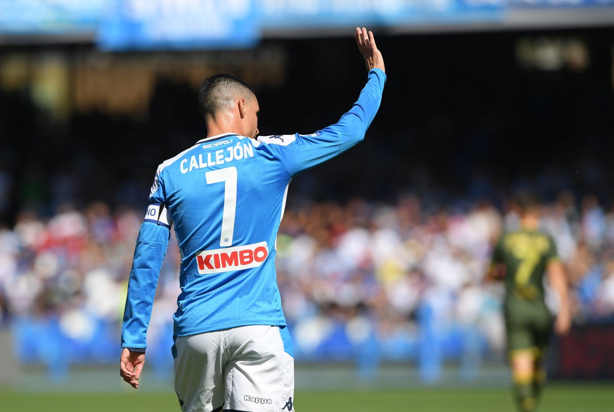 NAPLES, ITALY - SEPTEMBER 29: Josè Maria Callejon of SSC NAPOLI during the Serie A match between SSC Napoli and Brescia Calcio at Stadio San Paolo on September 29, 2019 in Naples, Italy. (Photo by Francesco Pecoraro/Getty Images)