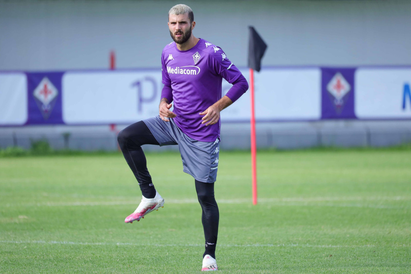 Cutrone in allenamento