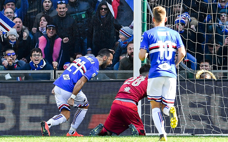 Al 40' fallo netto di Ceccherini in area. Va dal dischetto Quagliarella e firma lo 0-1 per la Samp
