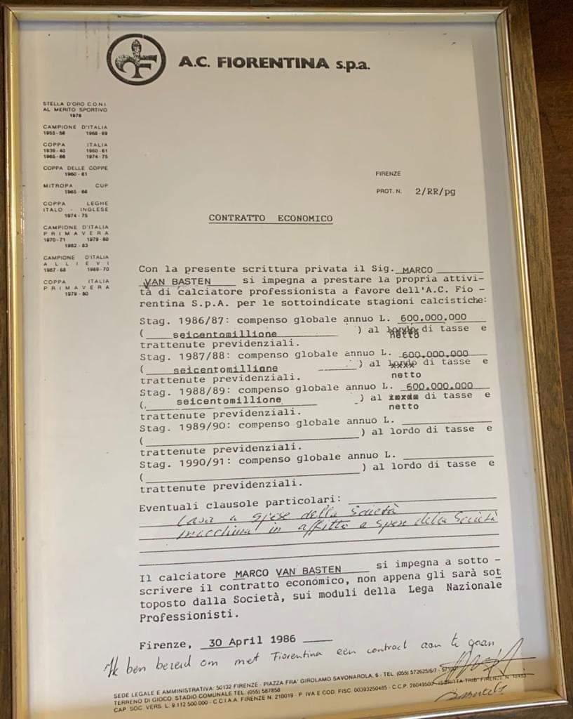 Ecco il contratto che Van Basten firmò con la Fiorentina, tutti i documenti firmati del trasferimento. Poi il Milan...